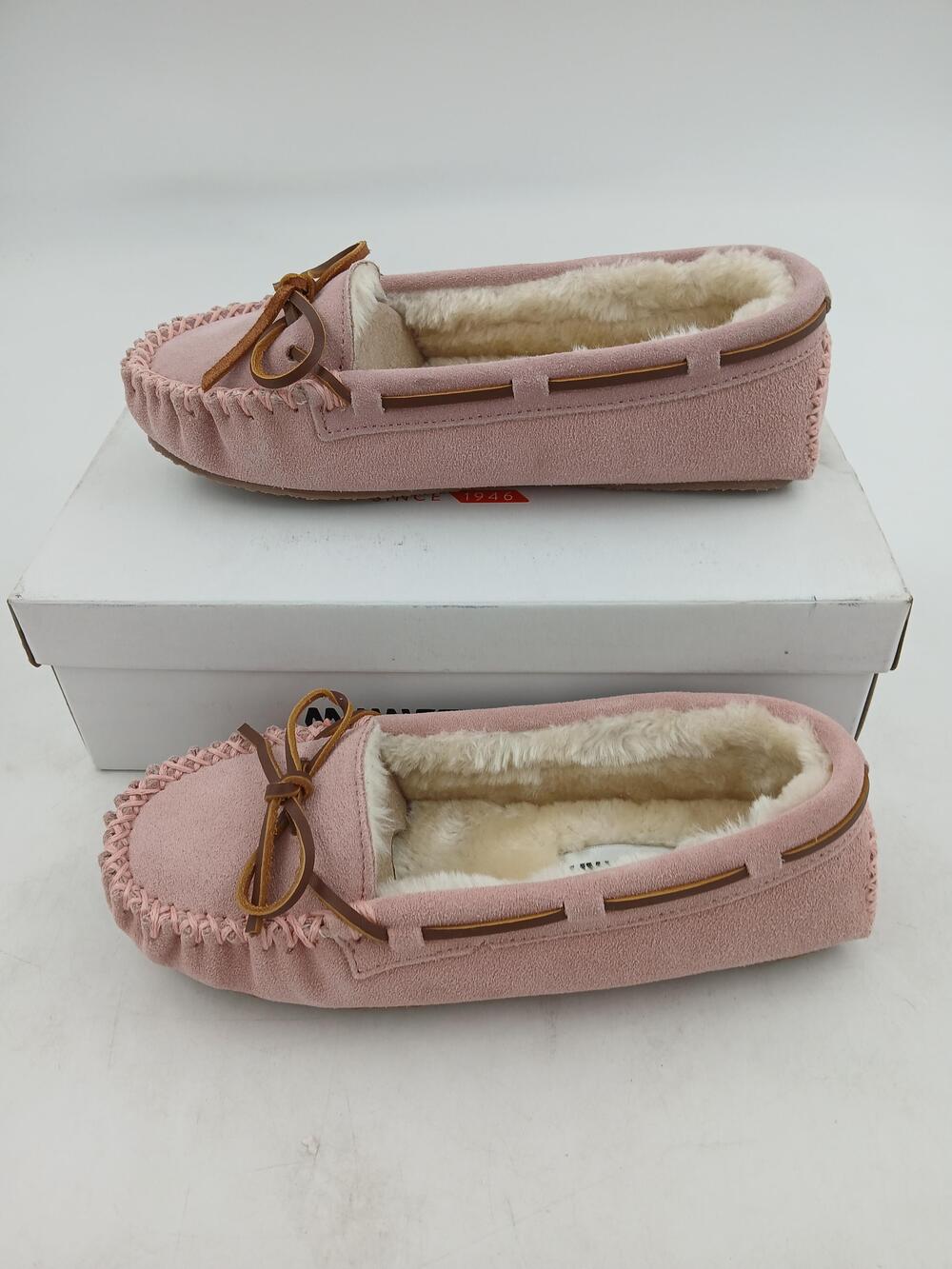 Minnetonka Cally Slipper Shoes Womens Size 6 Pink Blush Moccasin Fleece